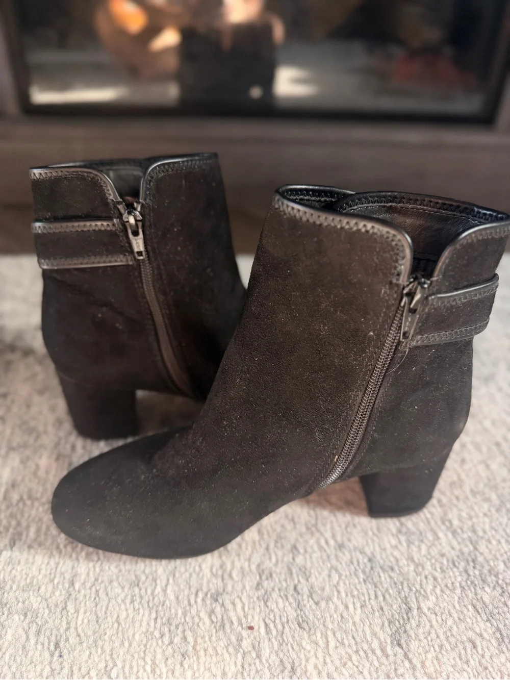 Women’s Black Ankle Booties Size 7 Buckle Block Heel Side Zip